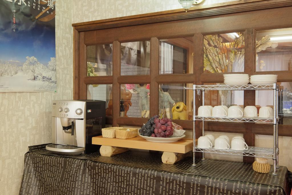Nozawa Onsen Hotel Exterior photo